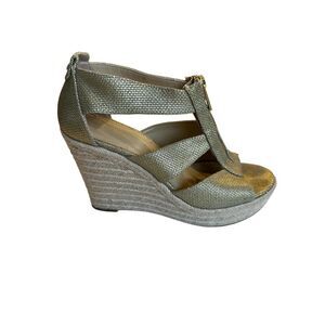 MICHAEL MICHAEL KORS Women's Damita Canvas Espadrille Wedge Gold Size 7.5